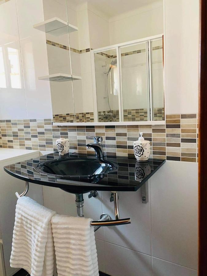 Albufeira Beach Side Apartment Екстер'єр фото